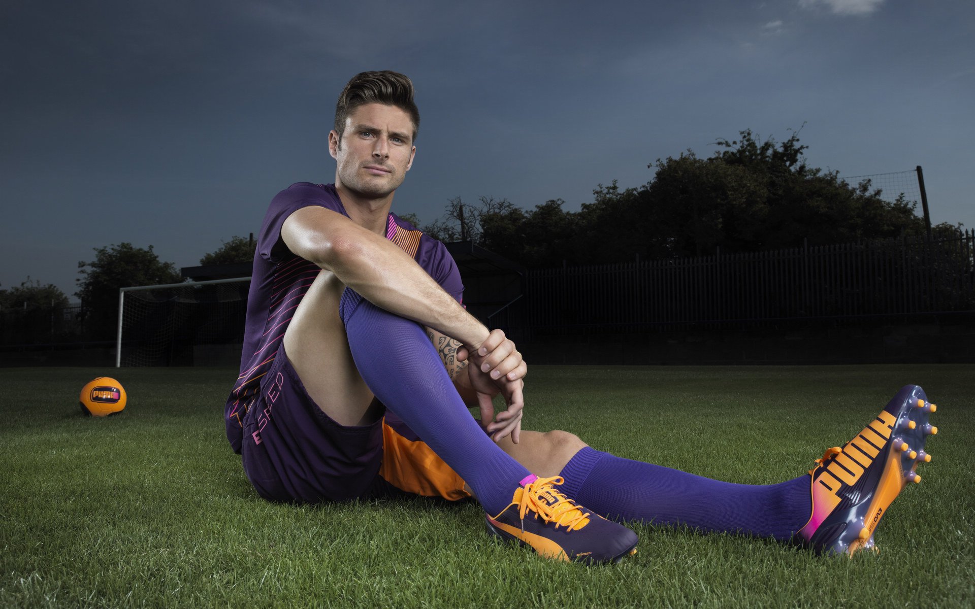 威尼修斯荣膺2024环球足球最佳球员与最佳前锋,威尼斯足球队比赛